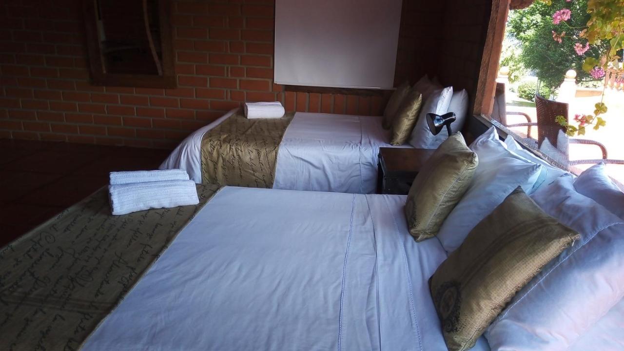 Finca Casa Loma Guest House El Penol  Rom bilde